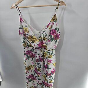 Love Tree Happens White Floral V-Neck Lined Faux Wrap Mini Dress Size Small
